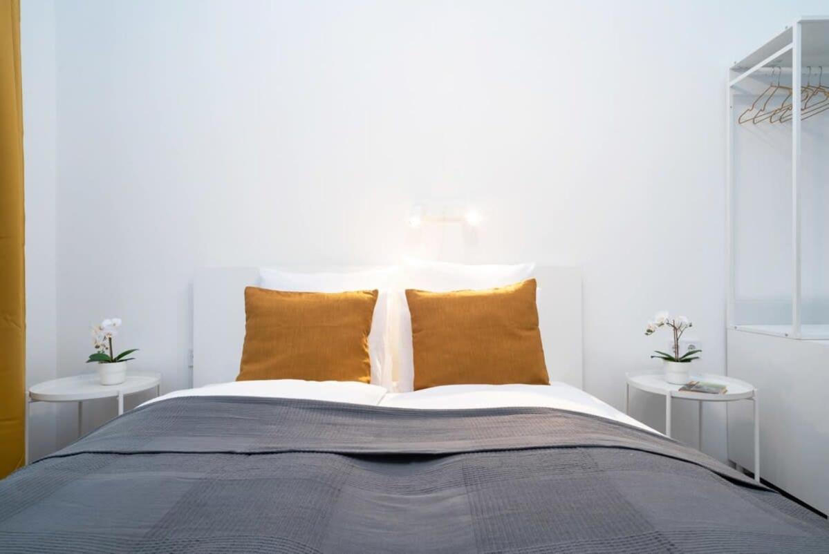 Modern Stylish At Location Apartman Budapest