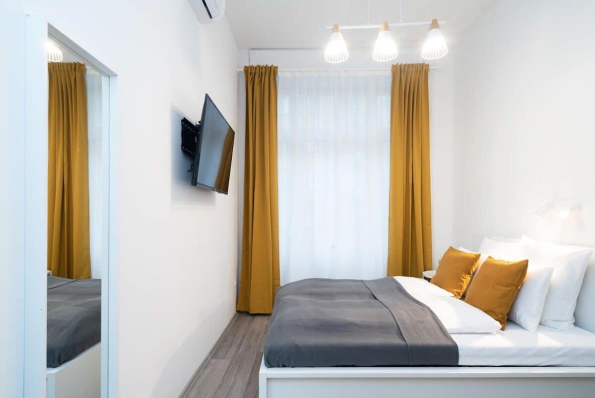 Apartman Modern Stylish At Location